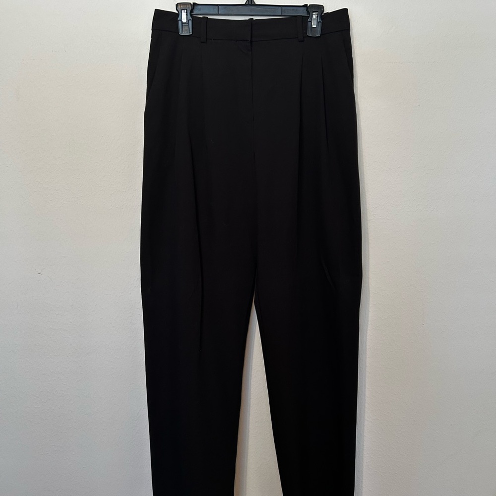 MANGO Black Pleated Tapered Trousers – Size 8